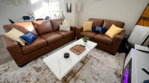 Downtown Indy with Free Parking and Walking Distance to Everything!